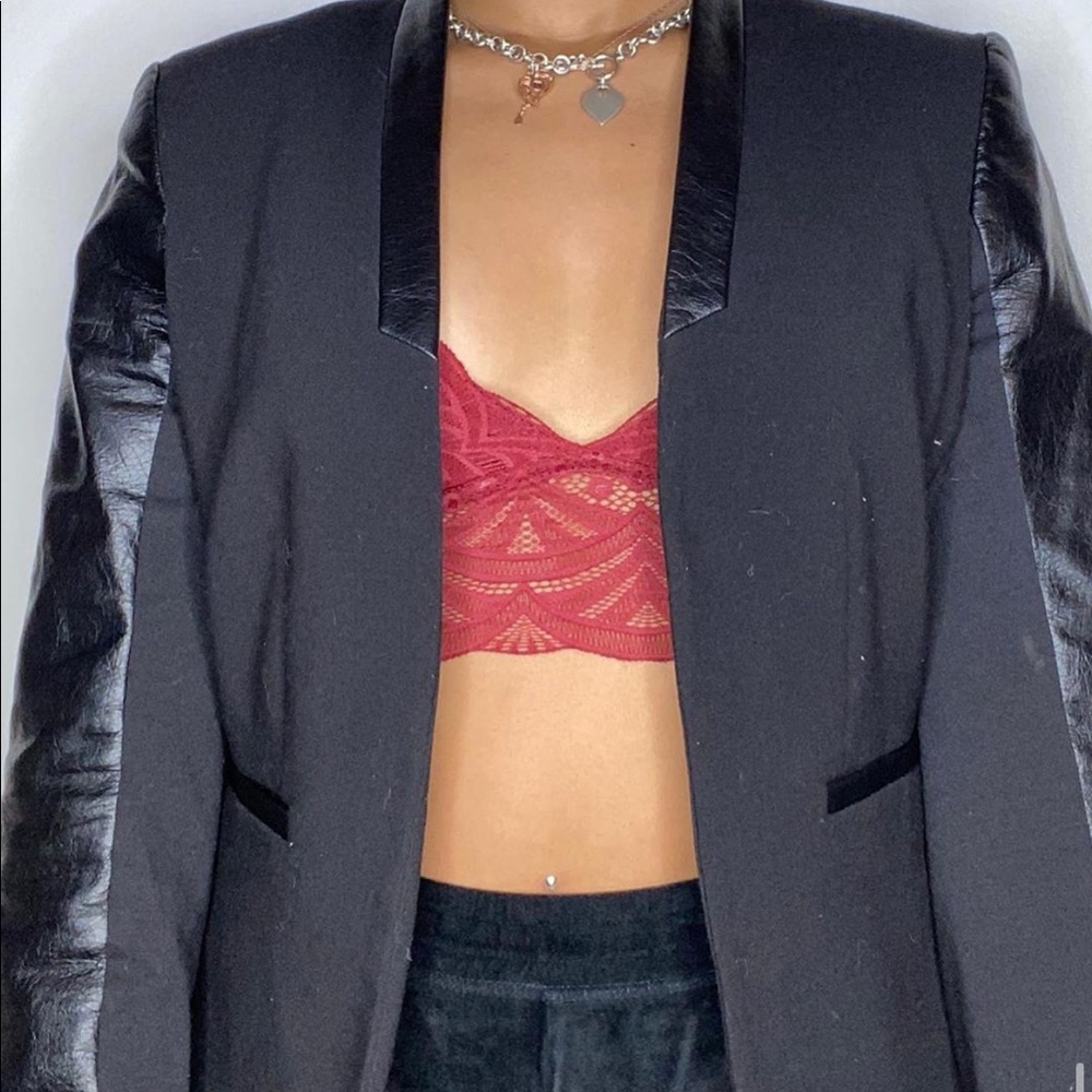 ~H&M Black Blazer~